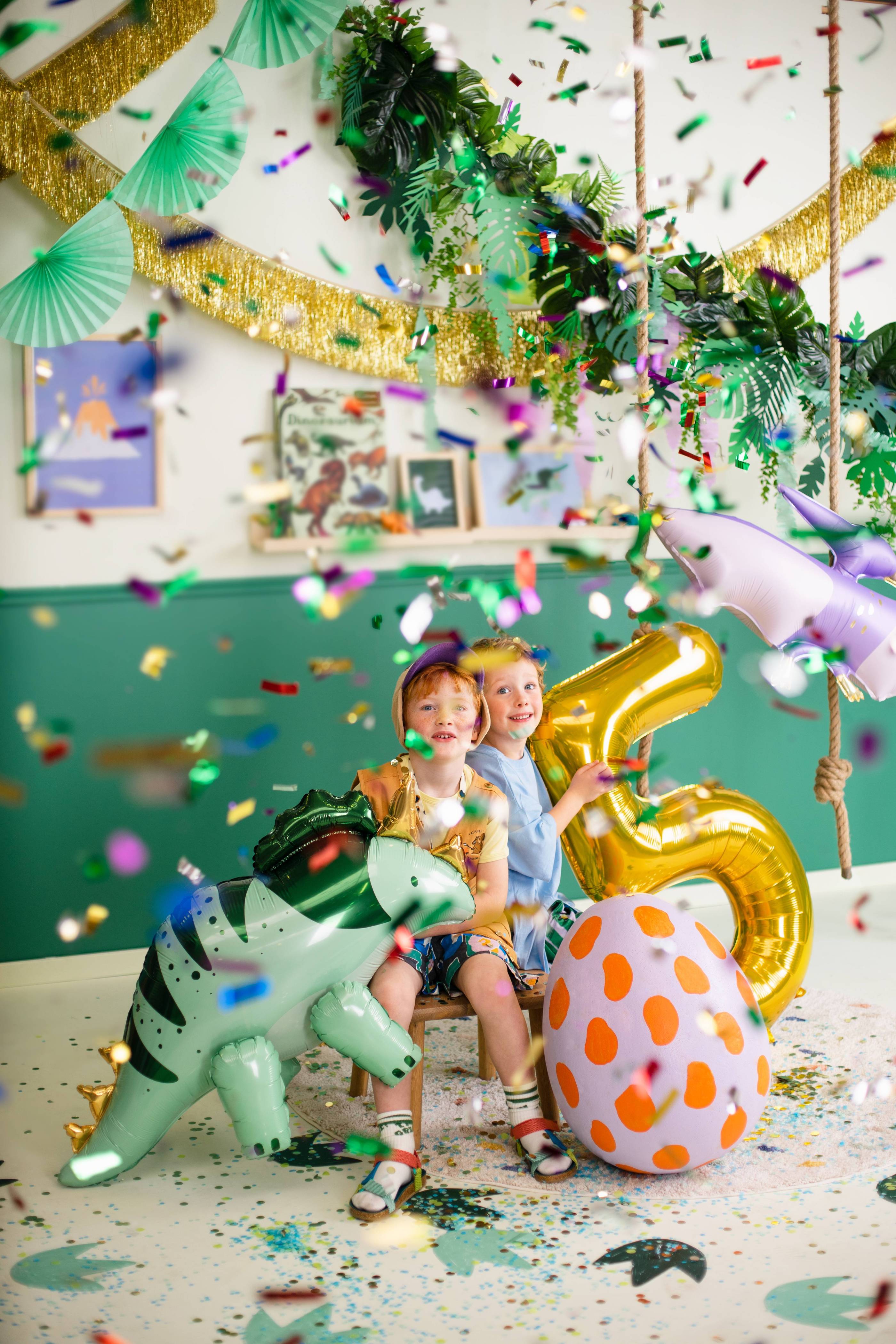 Green Tissue Garland Rosettes (1pc)