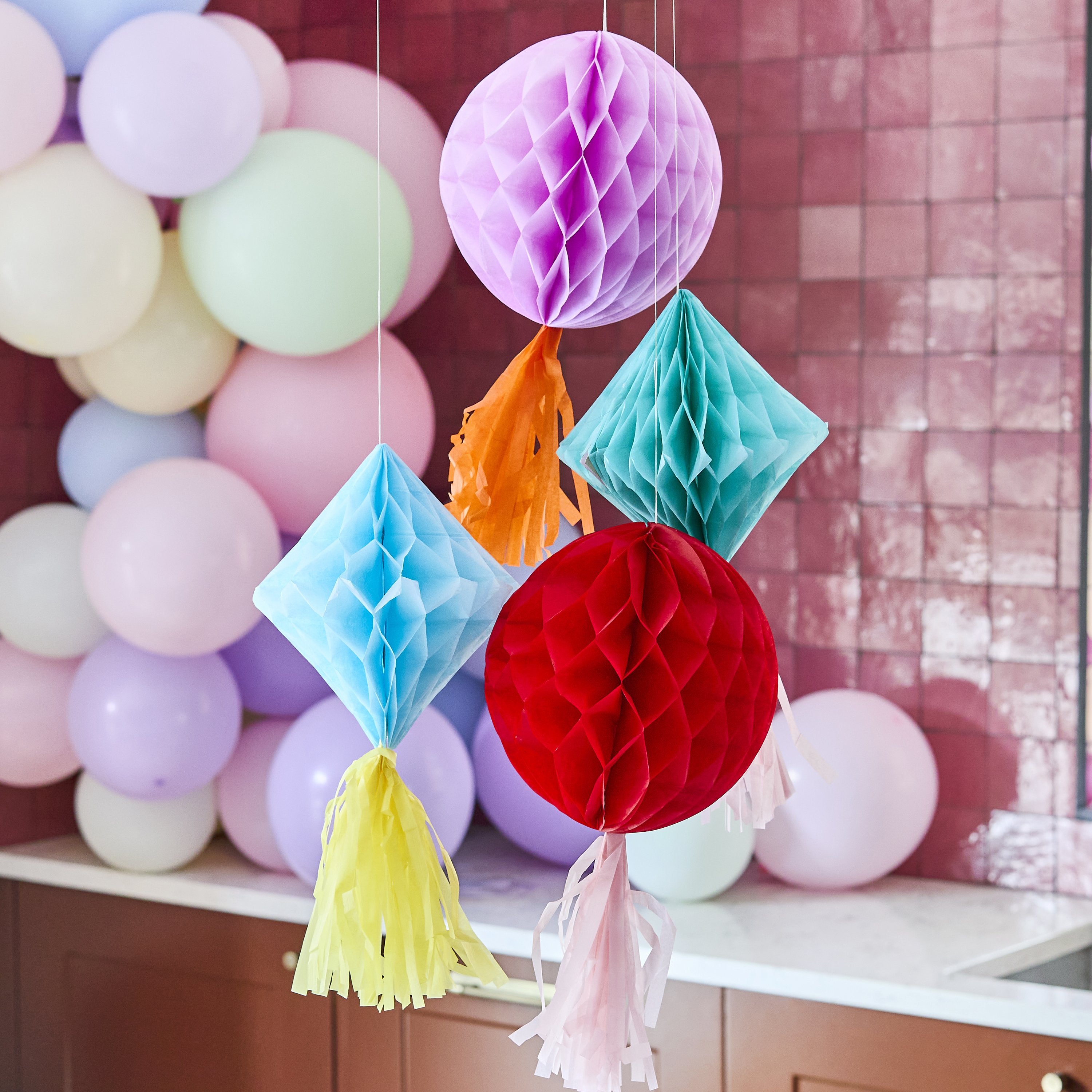 Colour Block Party Honeycomb shapes and tassels (1pkt/4pcs) - Party Lane 