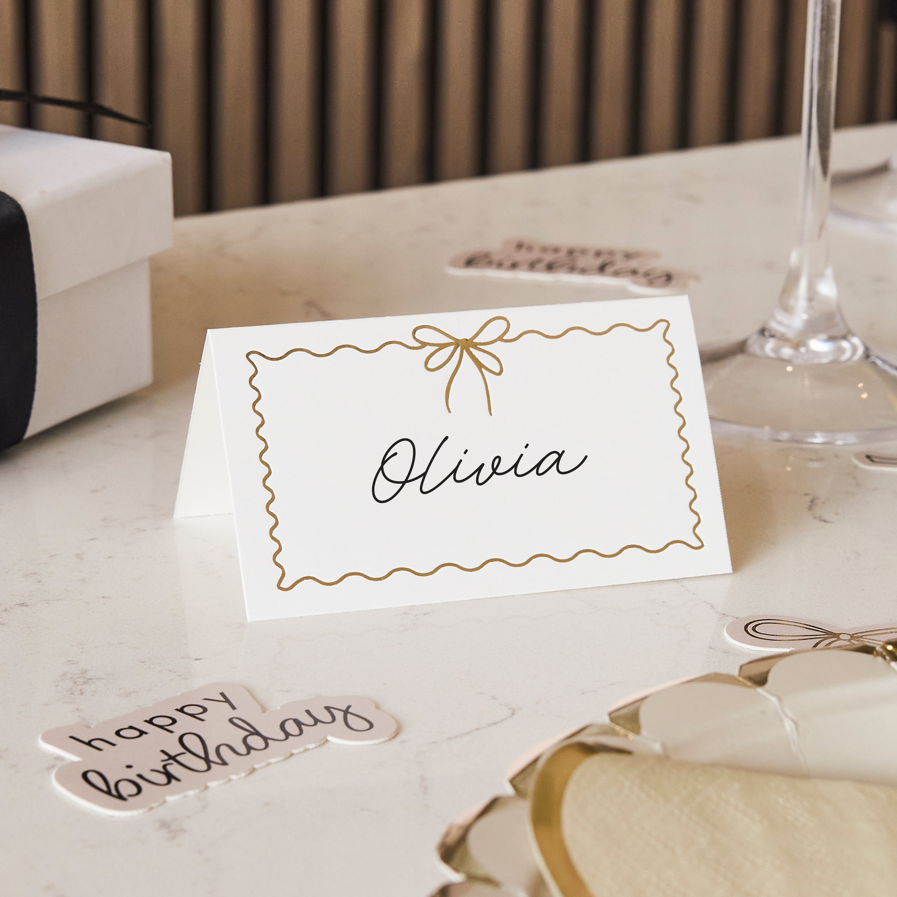 Wavy Edge Bow Paper Place Cards (1pkt/8pcs) - Party Lane 