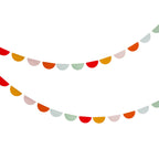 A single garland with scalloped edges and circus-themed patterns, perfect for adding flair to a circus celebration.