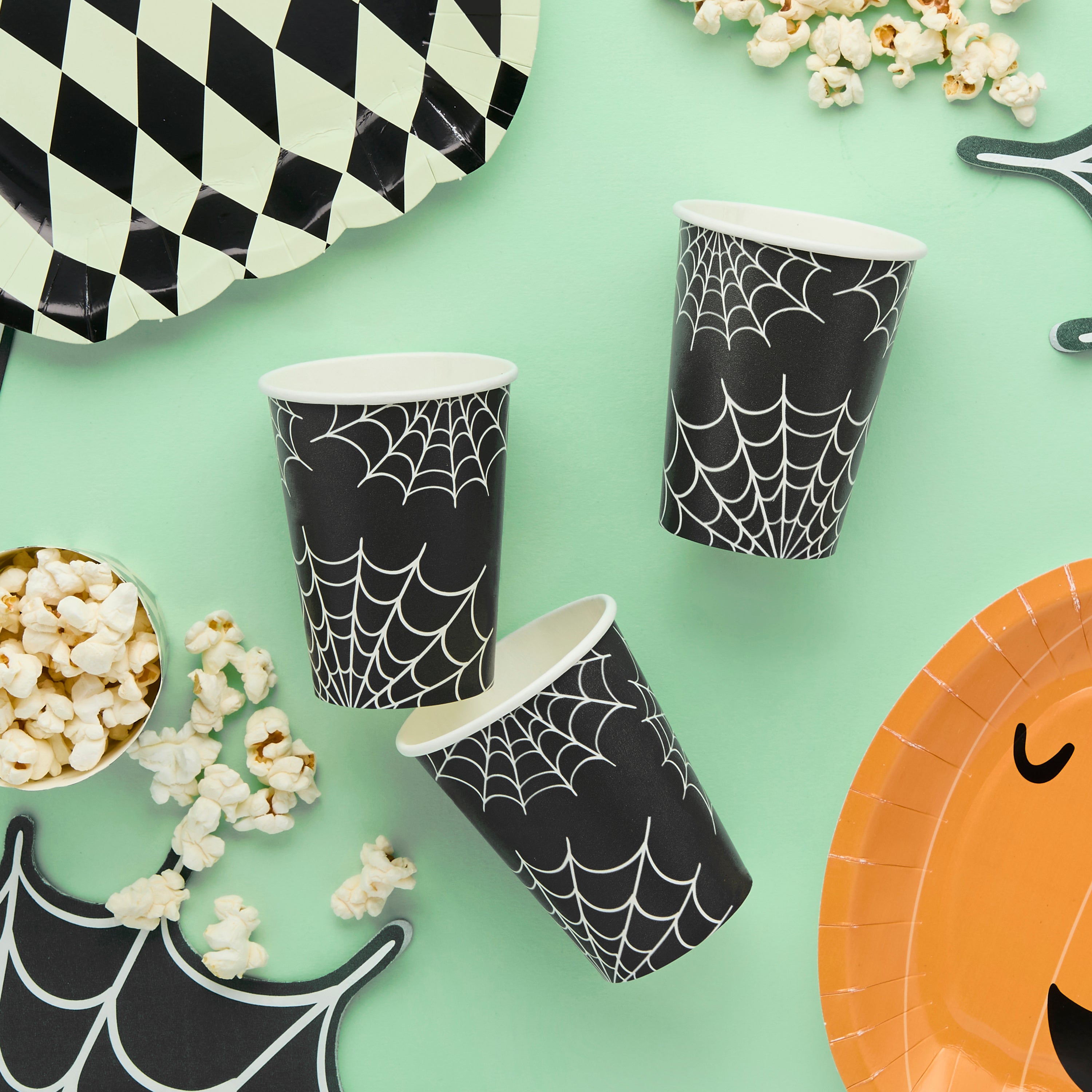 Spider Web Paper Cups (1pkt/8pc) - Party Lane 