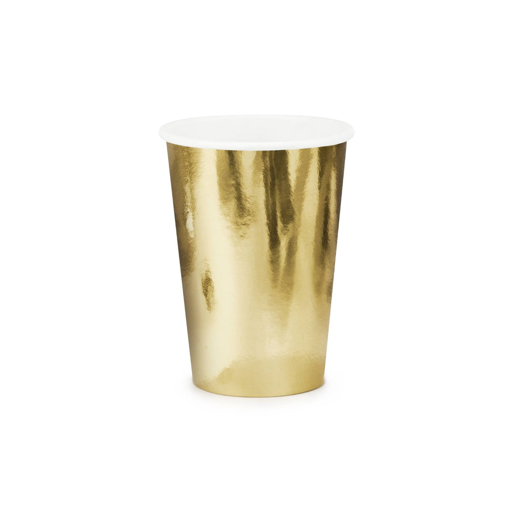 A set of 6 metallic gold paper cups (220ml), suitable for elegant or themed parties.