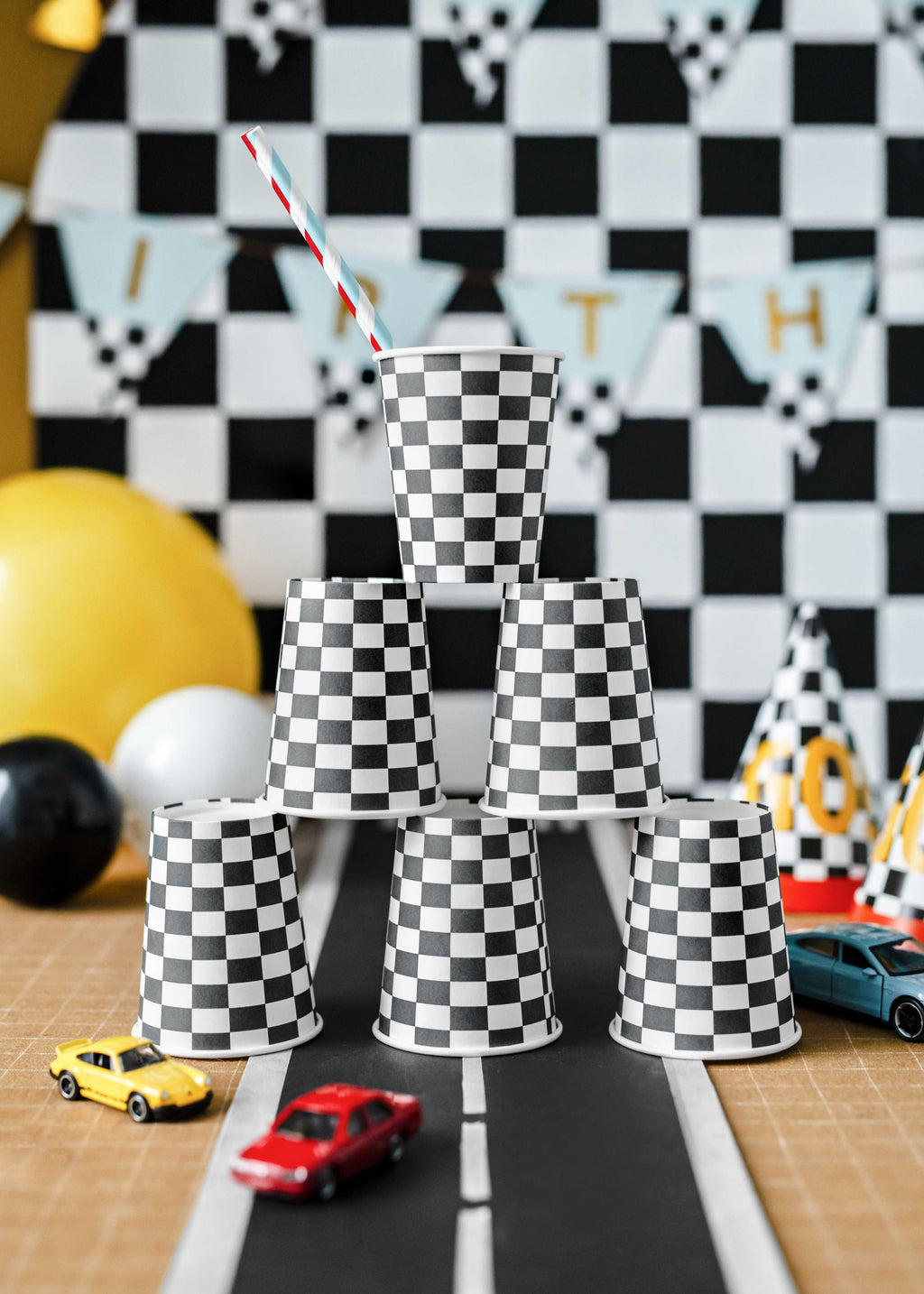 Too Fast Checkered Cups (1pkt/6pc) - Party Lane 