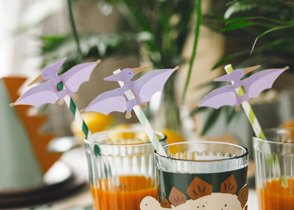Detailed close up shot of Dino Party straws