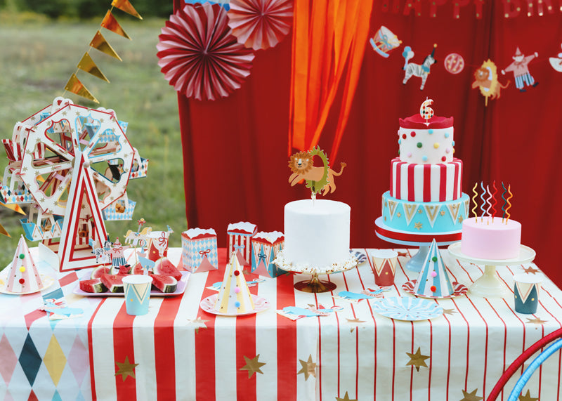 Big Top Circus Stars and Thin Red stripes Tablecloth (1pcs) - Party Lane 