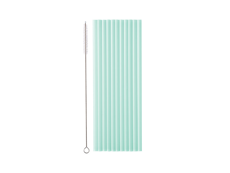 Green plastic straws