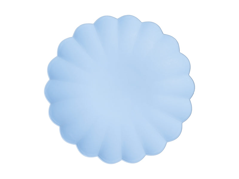 Reusable frill plastic plates in blue
